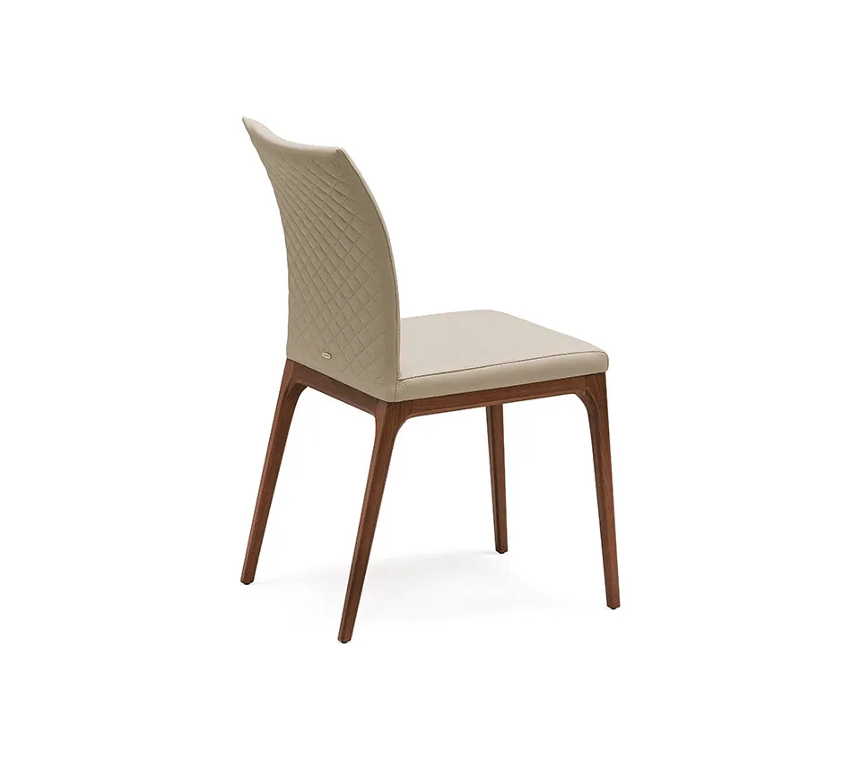 ARCADIA Couture Chair