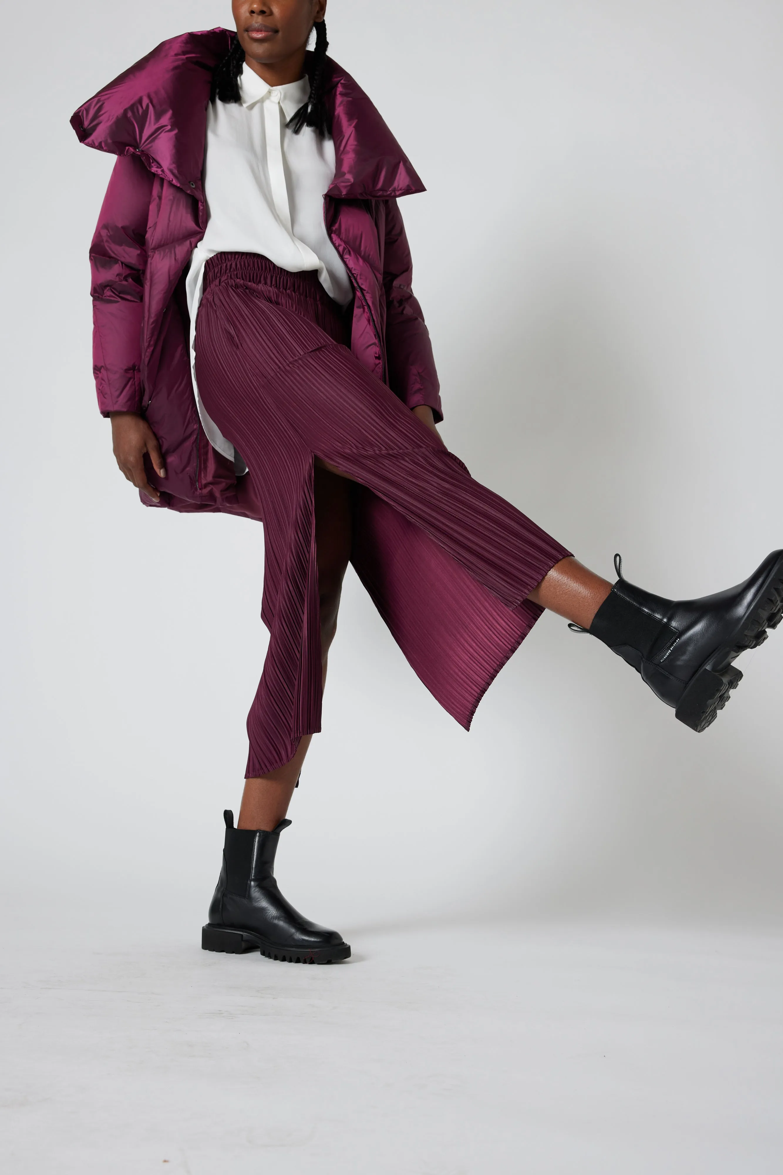 Relaxed Pleated Skirt