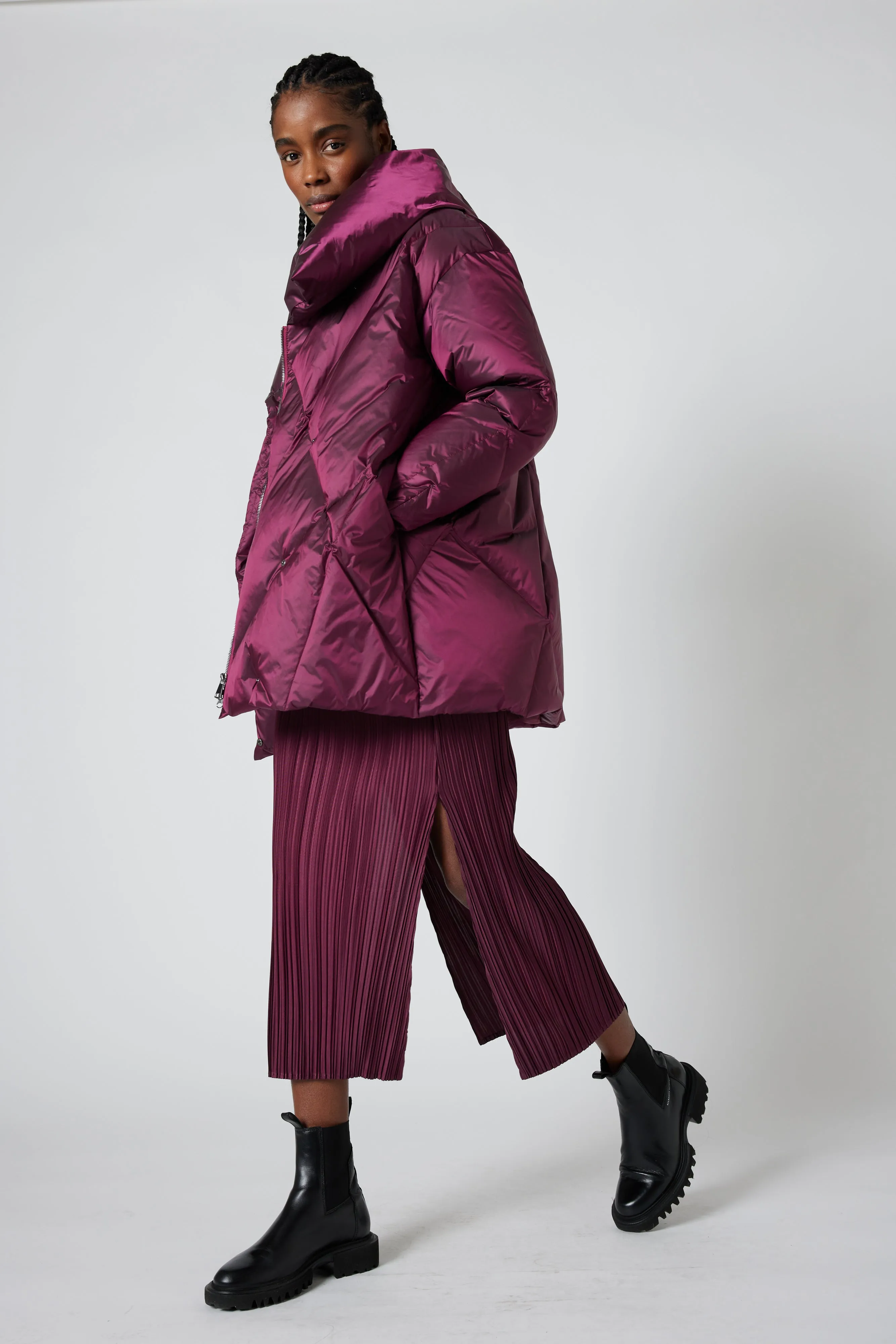Relaxed Pleated Skirt